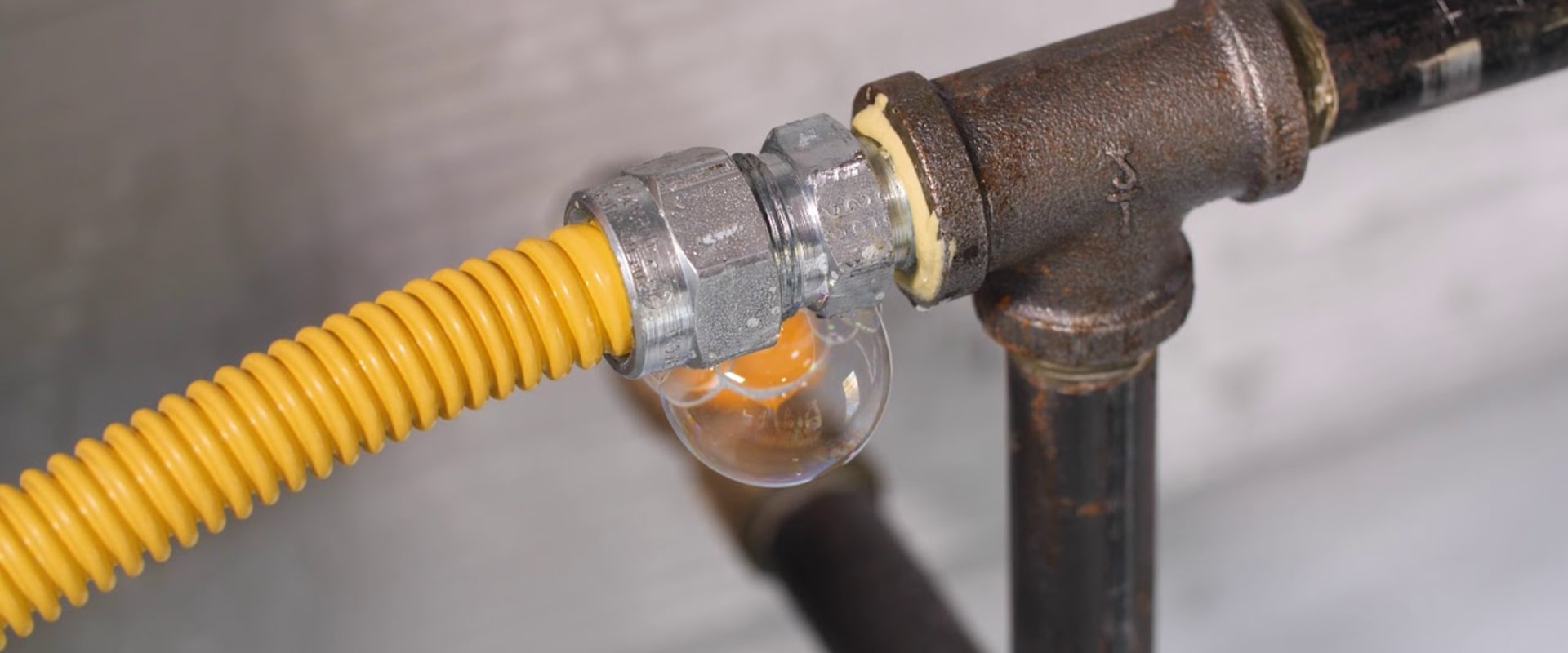 Tips for Checking Hoses for Leaks