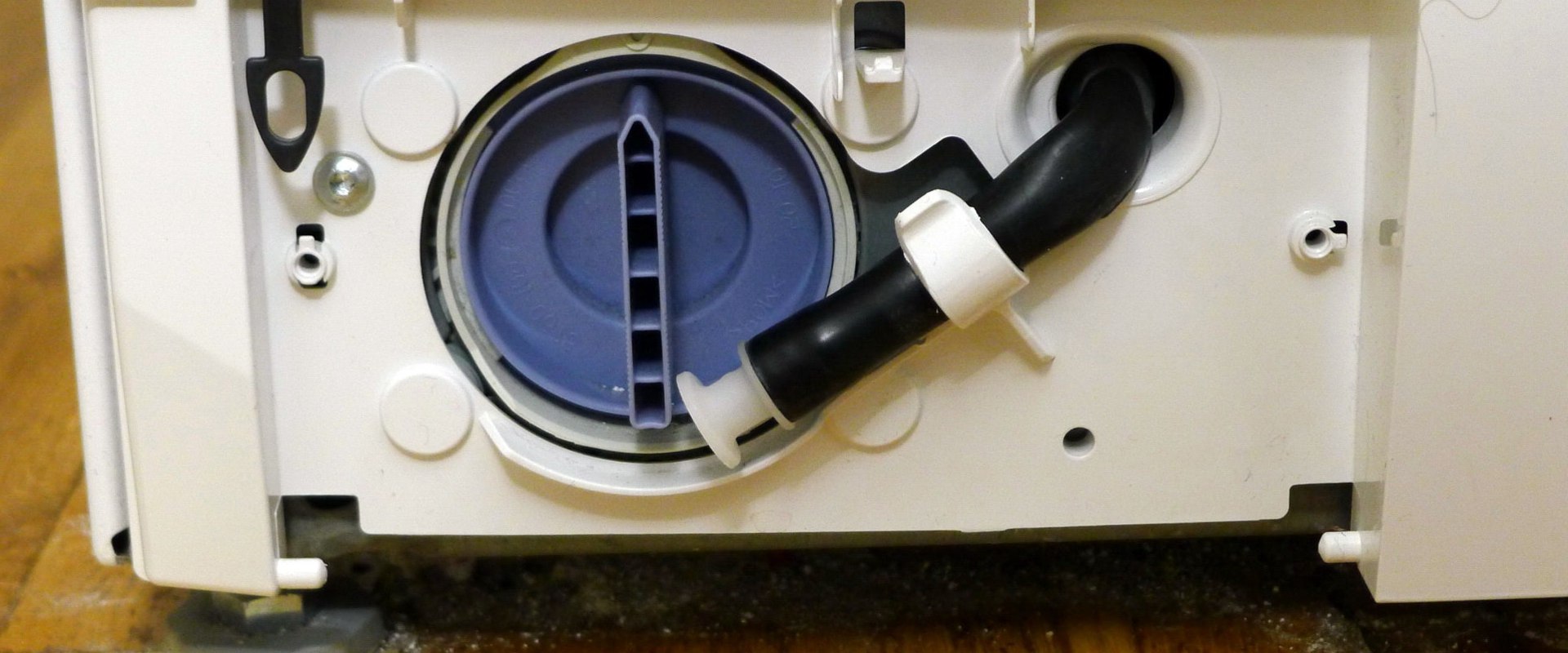 A Comprehensive Guide to Checking Drain Hose for Appliance Maintenance